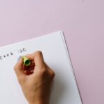 Améliorer sa Posture : Guide Complet pour une Confiance Accrue au Quotidien