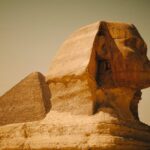 Les Mystères Cachés du Sphinx de Gizeh : Entre Théories et Découvertes Oubliées