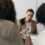 Maîtriser la Communication Commerciale Efficace : Écoute Active & Valeur