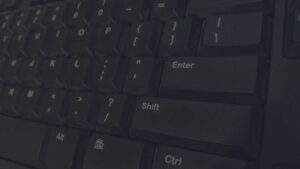 La Vérité Surprenante : Le Clavier QWERTY a été Conçu pour Vous Ralentir !