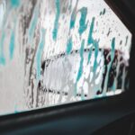 Points Noirs sur les Vitres de Voiture : Mystère Résolu (Frits et Fonctions)