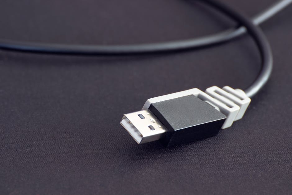 Noyau de Ferrite : À Quoi Sert Cette Bosse sur Vos Câbles Électroniques ?