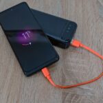Batterie Externe : Pourquoi la Capacité Réelle est Moins que Prévue (mAh vs Wh)