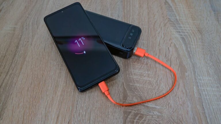 Batterie Externe : Pourquoi la Capacité Réelle est Moins que Prévue (mAh vs Wh)
