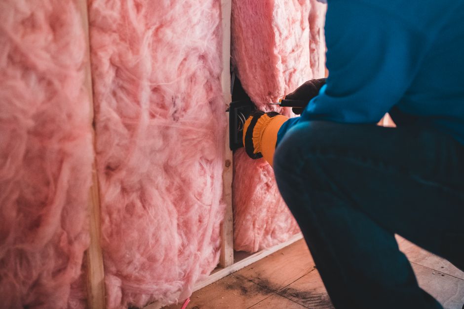 Fibre de Verre : Comprendre ce Matériau Polyvalent, ses Usages et son Défi Écologique