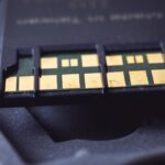Comment une Carte MicroSD Stocke-t-elle Autant de Données ? L’Ingénierie Révélée