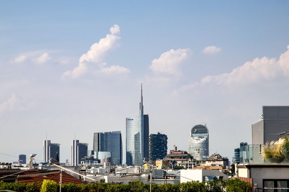 Fusions-Acquisitions Bancaires en Italie : Le "Far West" qui Redessine l'Europe Financière